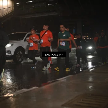 Runner Photo 7737903