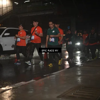 Runner Photo 7737906