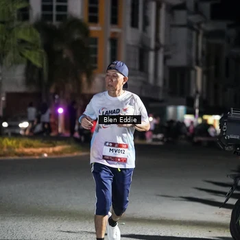 Runner Photo 7737909