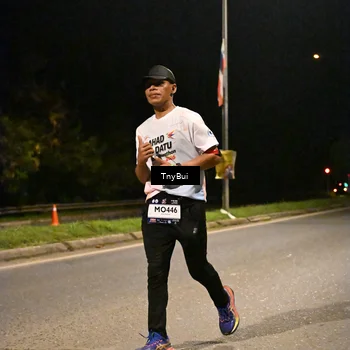 Runner Photo 7737910