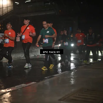 Runner Photo 7737915