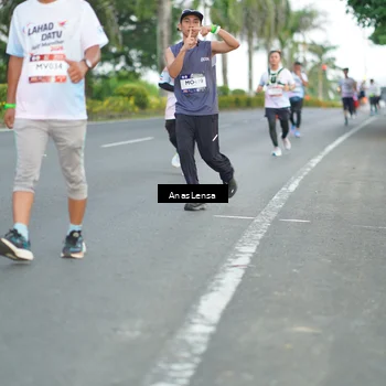 Runner Photo 7737917