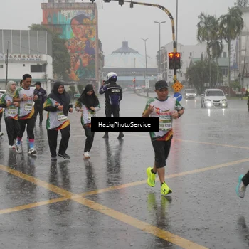 Runner Photo 7737918