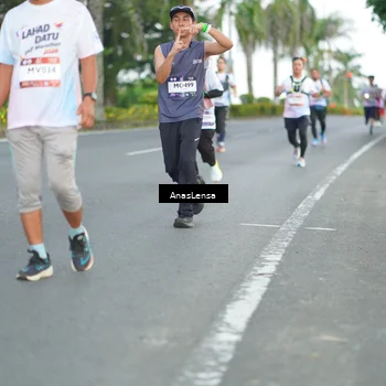 Runner Photo 7737920