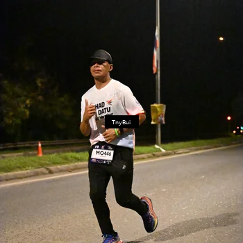 Runner Photo 7737923