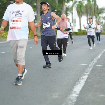 Runner Photo 7737927