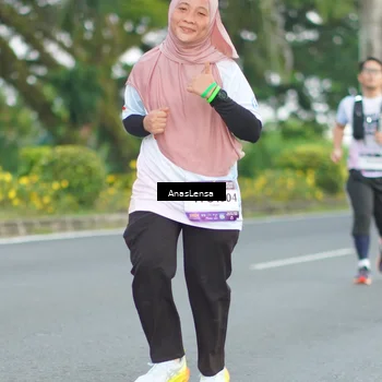 Runner Photo 7737931