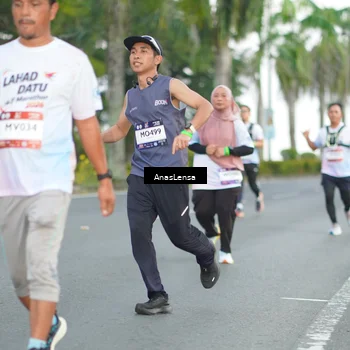 Runner Photo 7737933