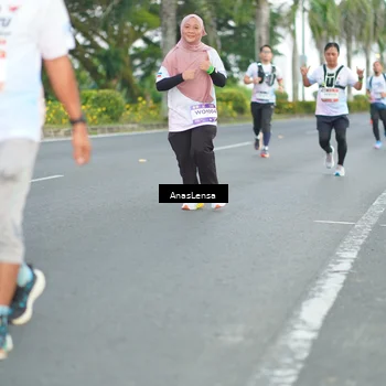 Runner Photo 7737937