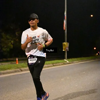 Runner Photo 7737950