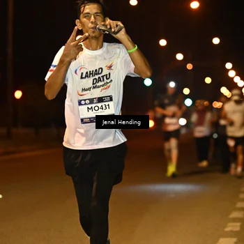 Runner Photo 7737953