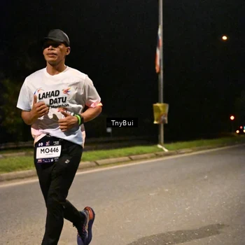 Runner Photo 7737968