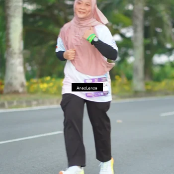 Runner Photo 7737979