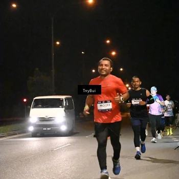 Runner Photo 7737981