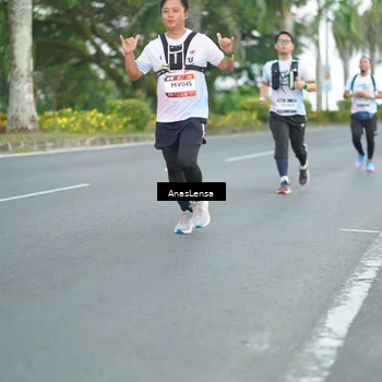 Runner Photo 7737987