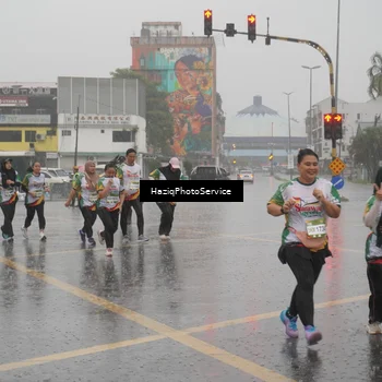 Runner Photo 7738017