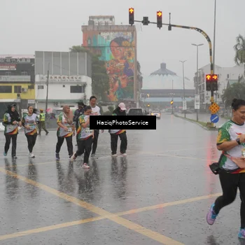Runner Photo 7738021