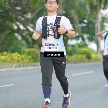 Runner Photo 7738040