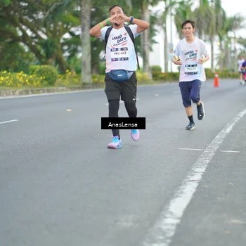 Runner Photo 7738048