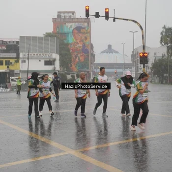 Runner Photo 7738057