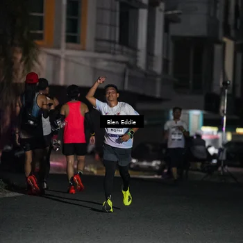 Runner Photo 7738059