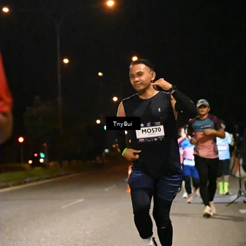 Runner Photo 7738068