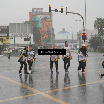 Runner Photo 7738070