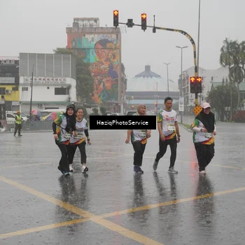 Runner Photo 7738072