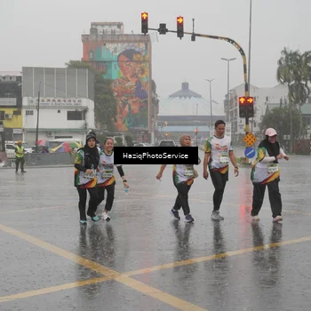 Runner Photo 7738080