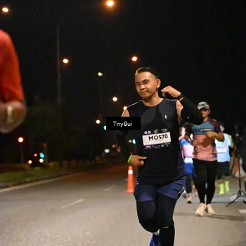 Runner Photo 7738083