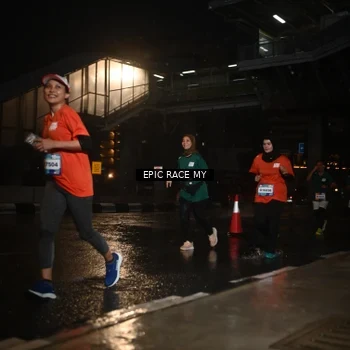 Runner Photo 7738137