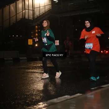 Runner Photo 7738140