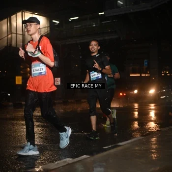 Runner Photo 7738173