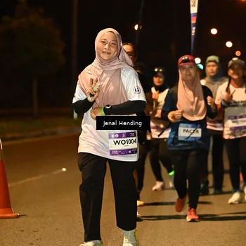 Runner Photo 7738184