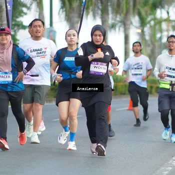Runner Photo 7738193