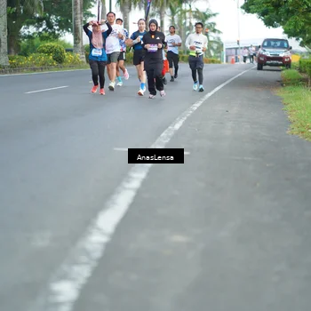 Runner Photo 7738205