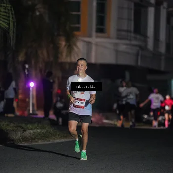 Runner Photo 7738224