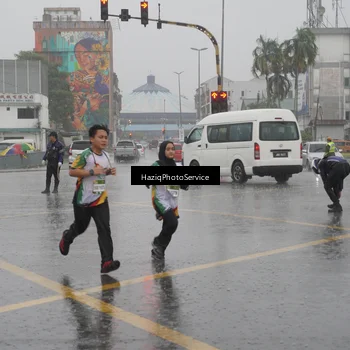Runner Photo 7738263