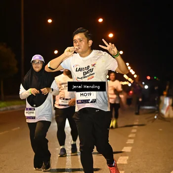 Runner Photo 7738266