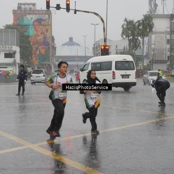Runner Photo 7738271