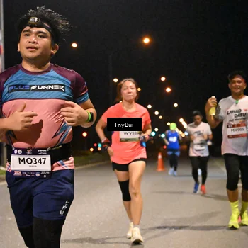Runner Photo 7738304