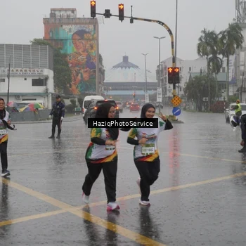 Runner Photo 7738310
