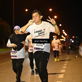 Runner Photo 7738328