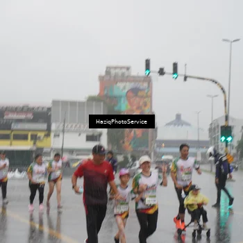 Runner Photo 7738352