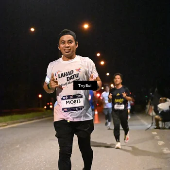 Runner Photo 7738378