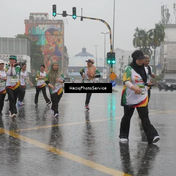 Runner Photo 7738381