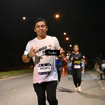 Runner Photo 7738388