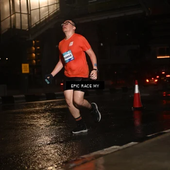 Runner Photo 7738395