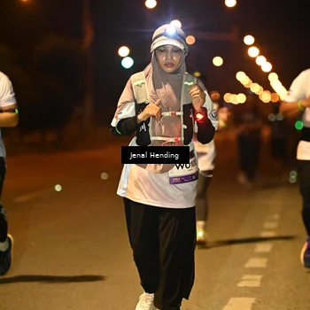 Runner Photo 7738400