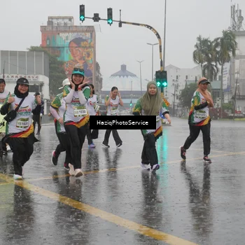 Runner Photo 7738402